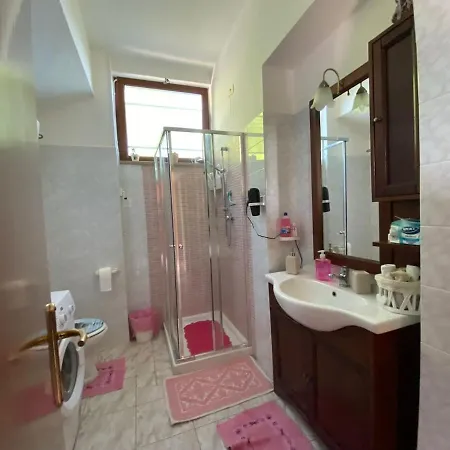 Emilia's House شقة